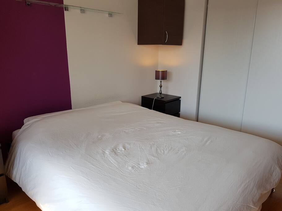 Chambre avec VRAI matelas 160x200