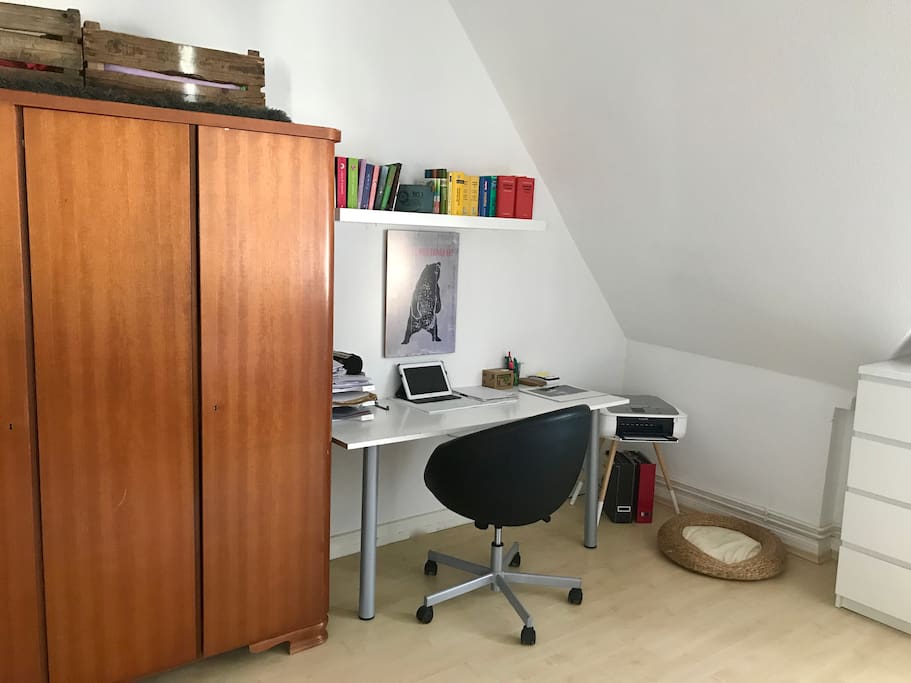 2. Schlafzimmer // 2. bedroom