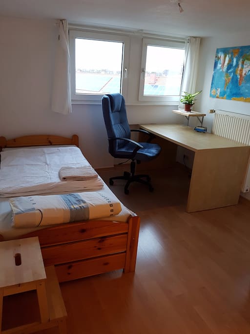 Schlafzimmer/Arbeitszimmer - 1