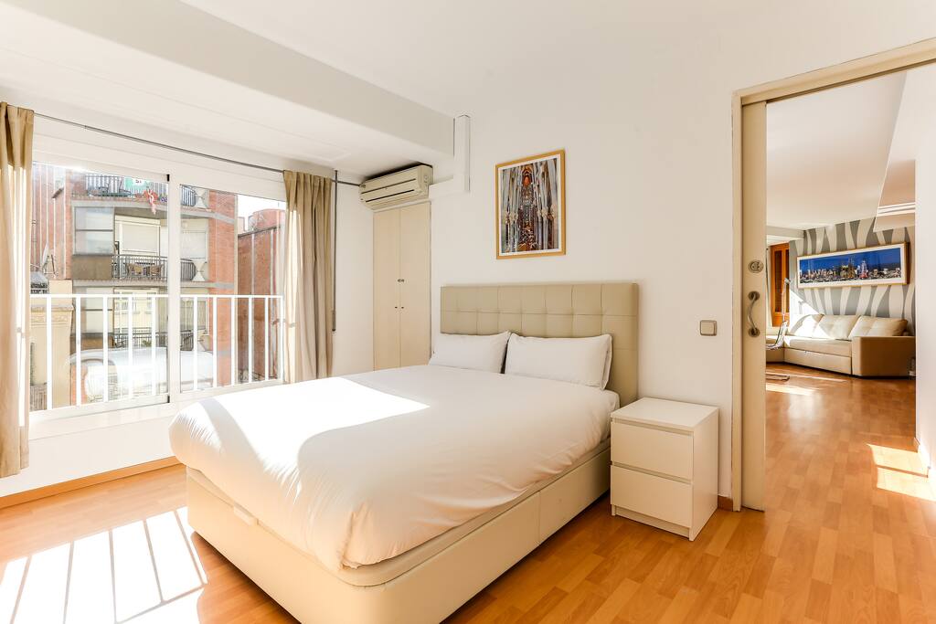 Comfortable double bed