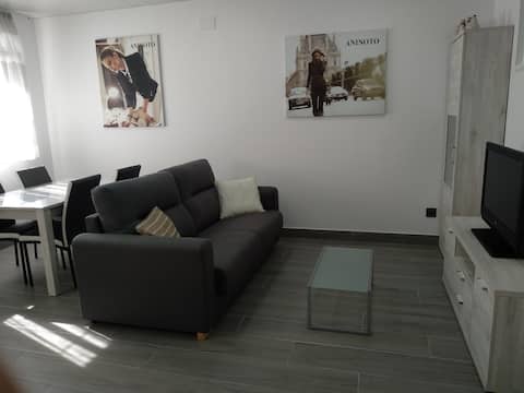 Successful Airbnb property: Studio- central and close to the beach in Vandellòs I L'hospitalet De L'infant