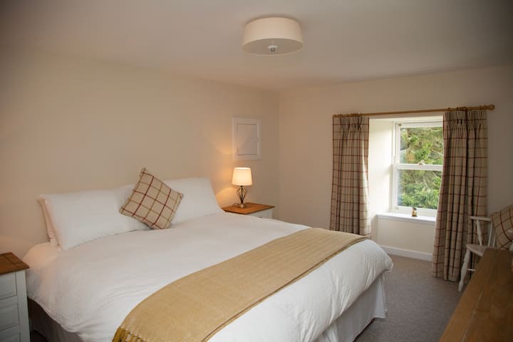 1st Floor double bedroom 2 with ensuite showerroom