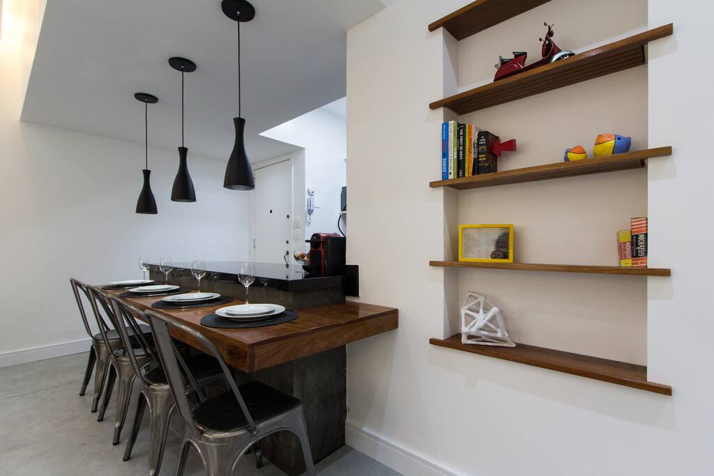 Cozinha americana, nicho decorativo da sala de estar