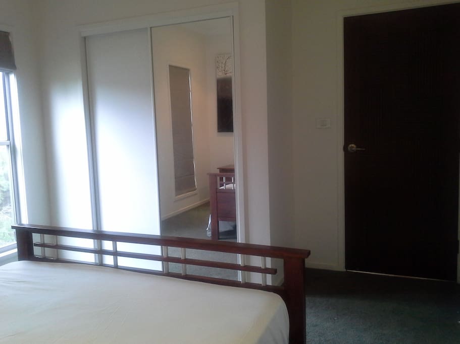 Mirror walldrobe