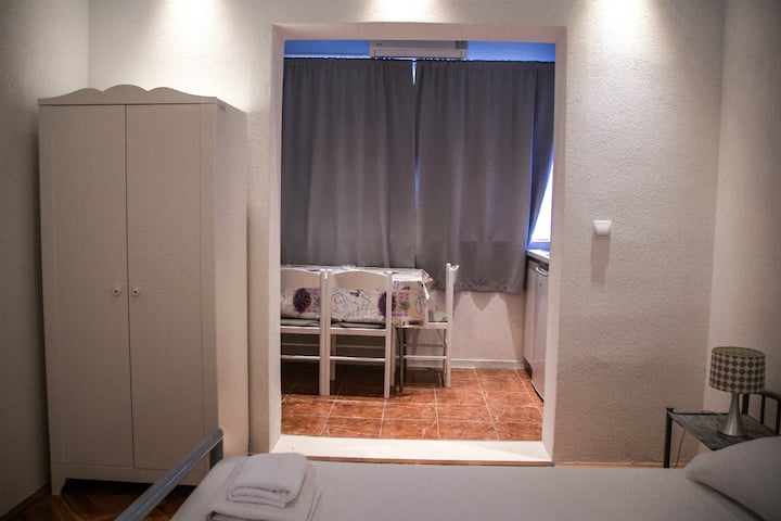 Dhomë gjumi 1