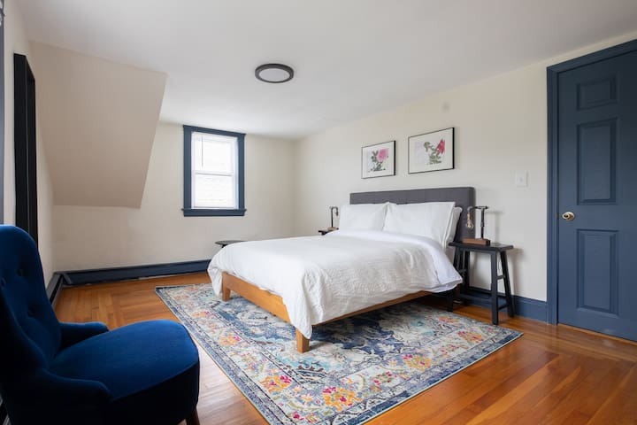 Sunny East Side Bedroom w/Off-Street Parking