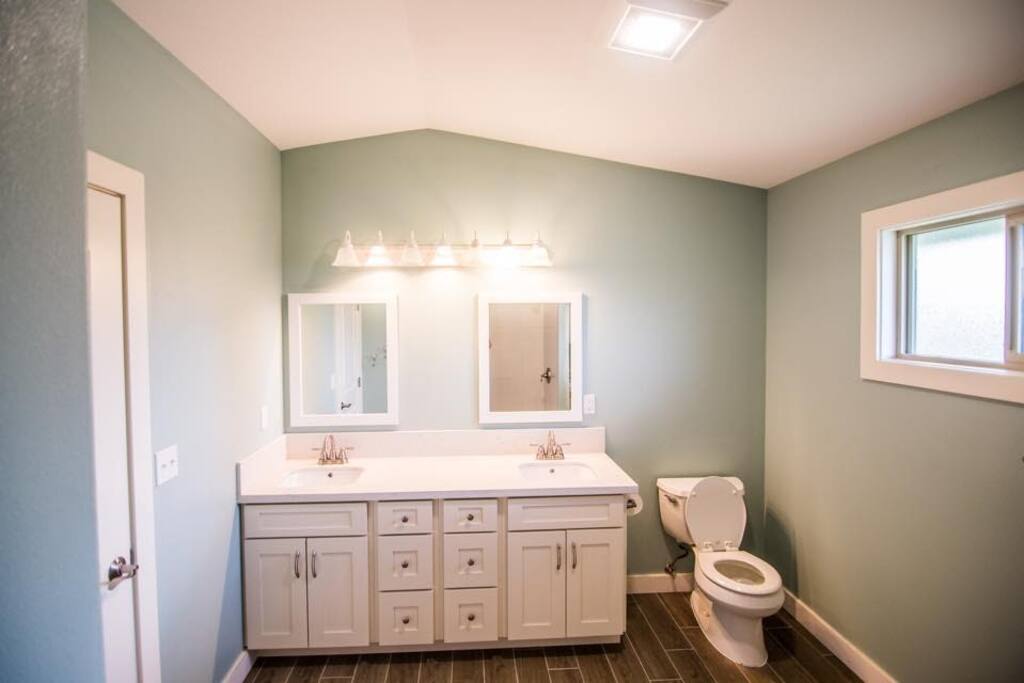 Upstairs Bathroom