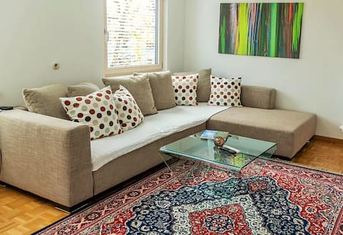 Erfolgreiche Airbnb-Immobilie: Charming apartment with garden near city center in Lindau (Bodensee)