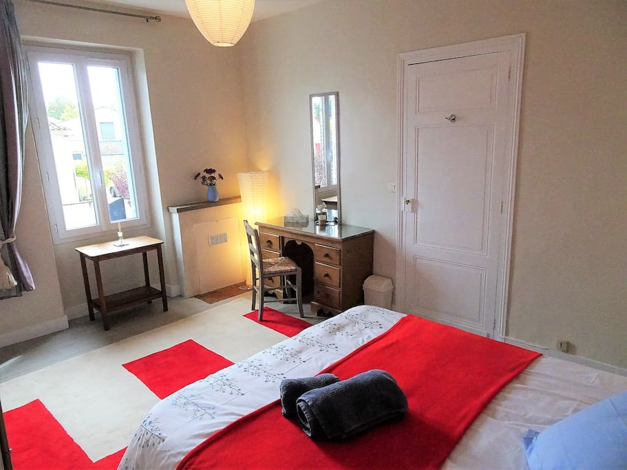 Double Bedroom - Pic2