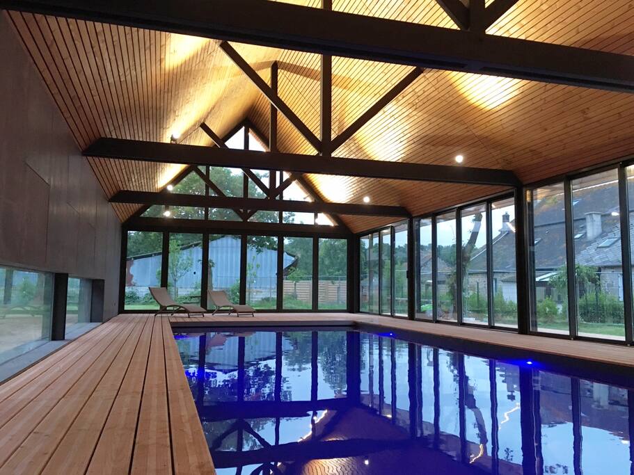 piscine couverte chauffée ouverte toute l'année