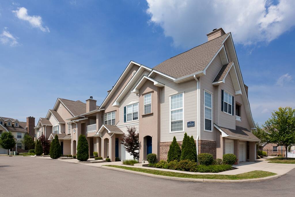 Exterior picture of the apartment community