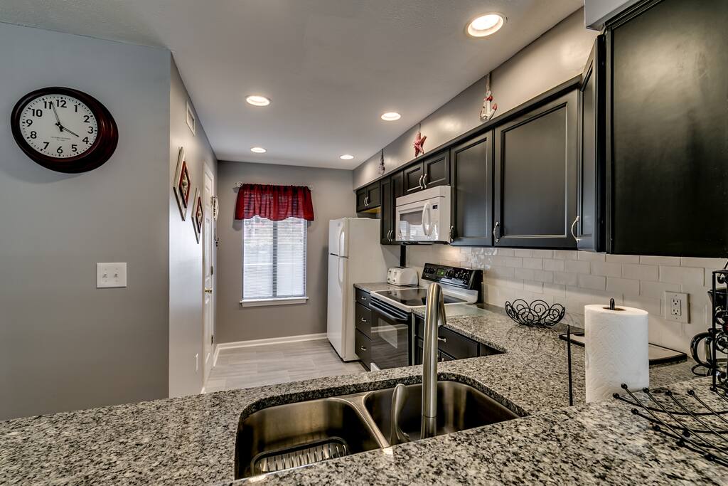Oven,Chair,Furniture,Indoors,Room
