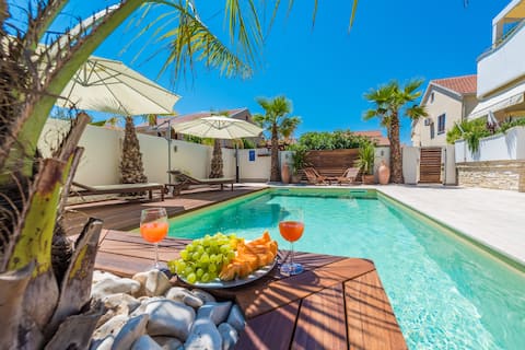 Villa "Antišin II " with heated pool