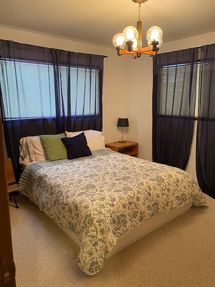 1 f 3 غرف نوم في الطابق الرئيسي