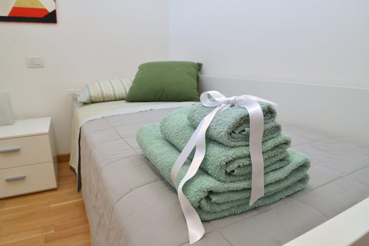 รวมเสื้อผ้าและผ้าขนหนู