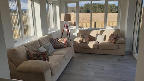 Successful Airbnb property: Càirdeil House, 8 Allan Gardens, Dornoch, UK. in Dornoch