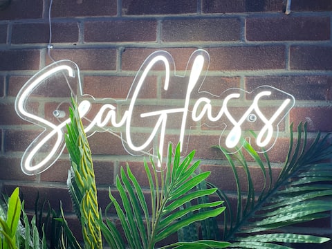 Sea Glass Cottage with Hot Tub