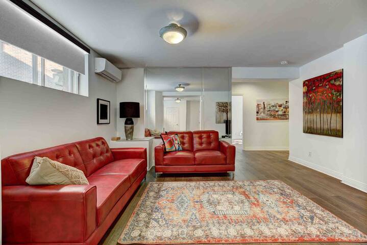 The Panoramic at Château Sherbrooke gallery image 2