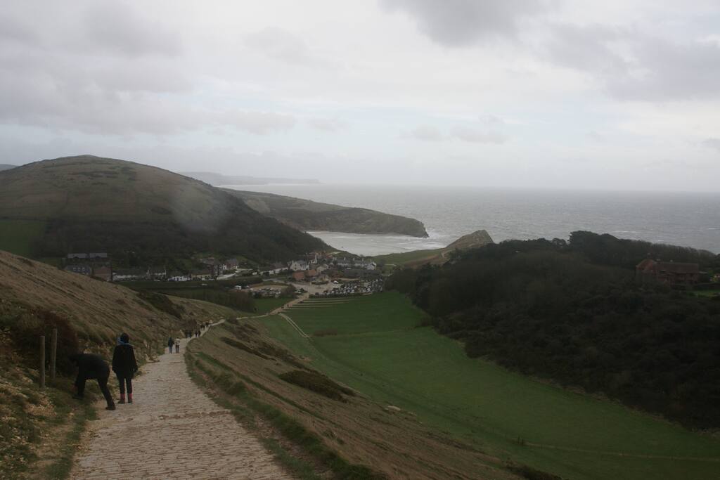 Lulworth Cove 15 minute drive