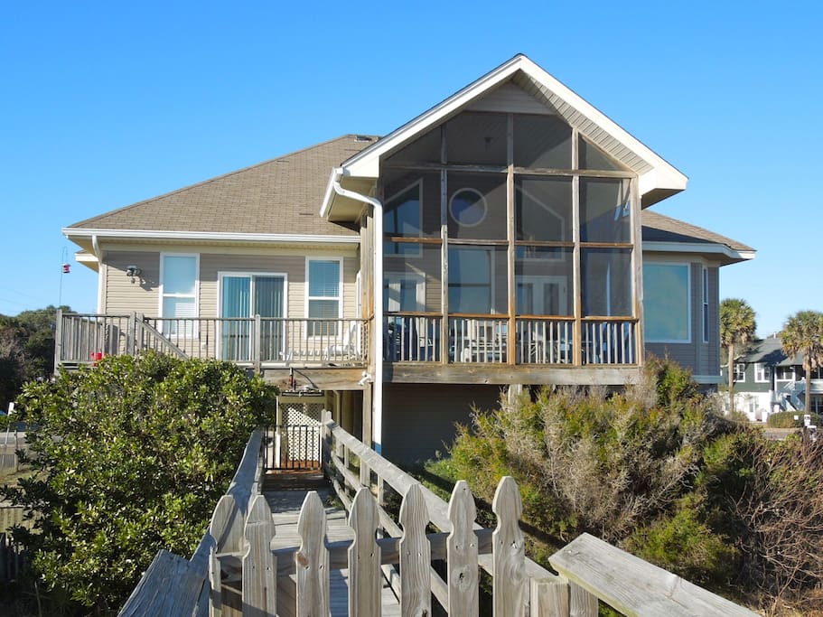 The Beach House - Ocean Side