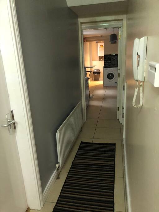 Hallway to kitchen No 1
