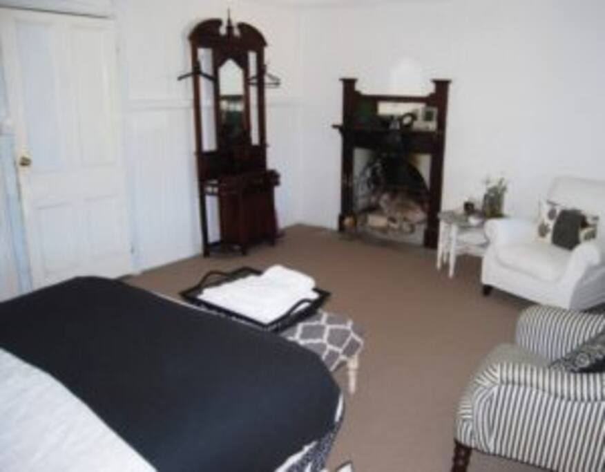Bedroom 1 - Grey Gum