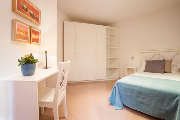 "ACOMOMOMIS" станови