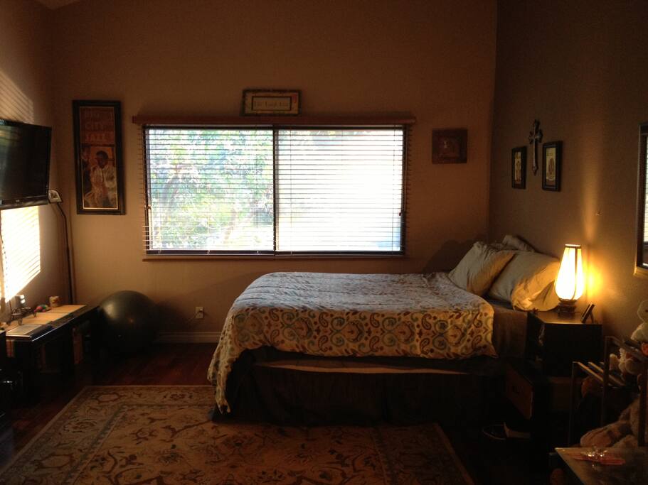 Cal King Size Bed.