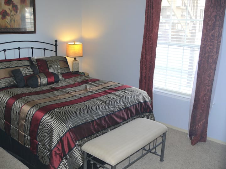 Queen suite