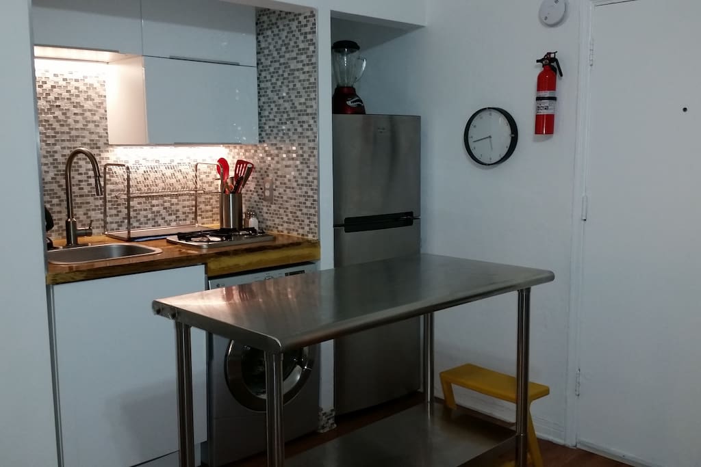 Kitchen with Washer/Dryer combo
