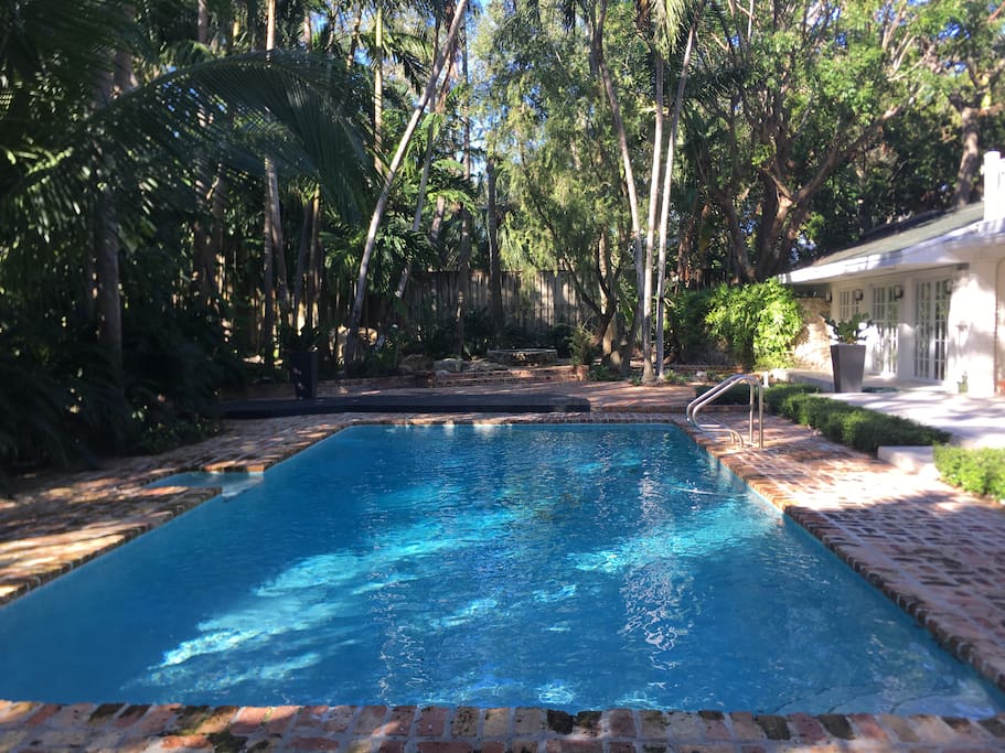 Salt Water Pool At your Convenience
