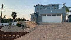 Newly+built+home+with+open+deck+%26+stunning+view