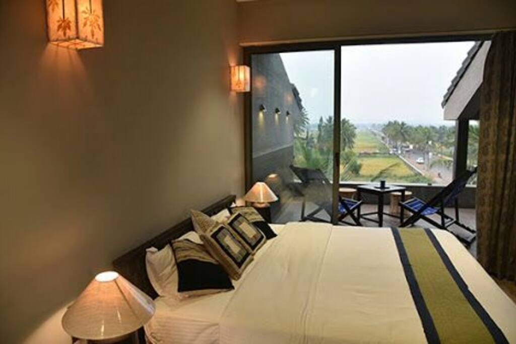 Top floor bedroom 3