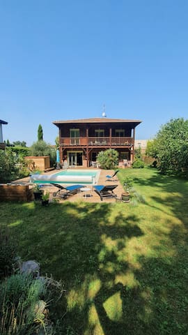 Charming and spacious wooden house, with golf view