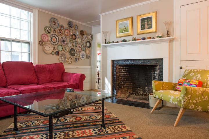 Downtown Portsmouth Artist’s Home C. 1804 - Portsmouth, NH