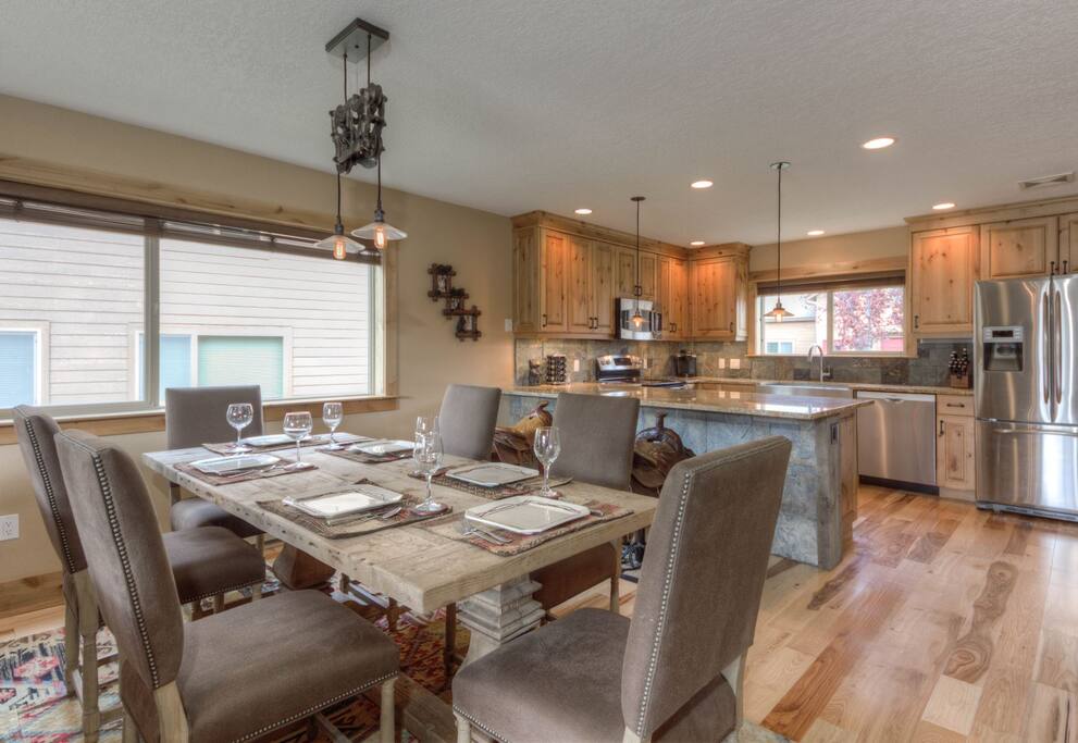 Gorgeous Dining Area