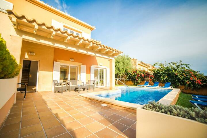 Vacation Homes Condo Rentals Airbnb