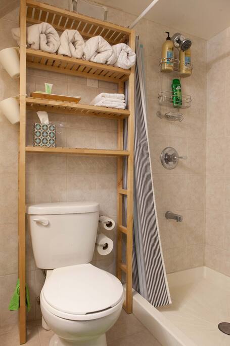Bathroom. Bath Towels, Hand Towels, Washcloths, Lotion, Toothbrush, Toothpaste, shower gel, shampoo, conditioner
