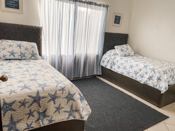 Chumba cha pili cha kulala, vitanda pacha 4 