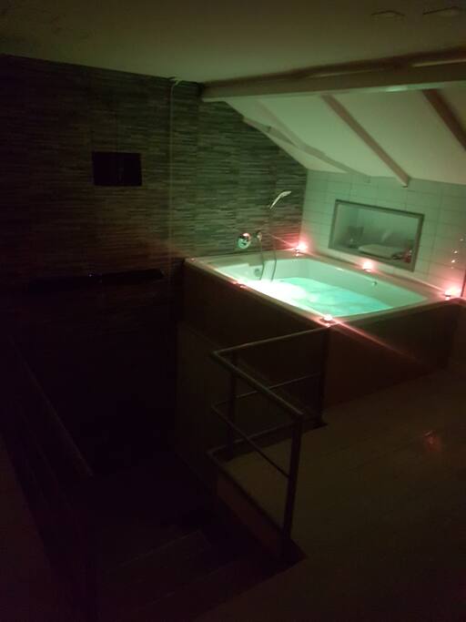 Jacuzzi