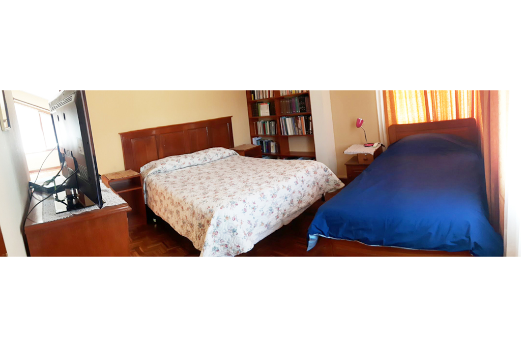 Bedroom 1 / Dormitorio 1