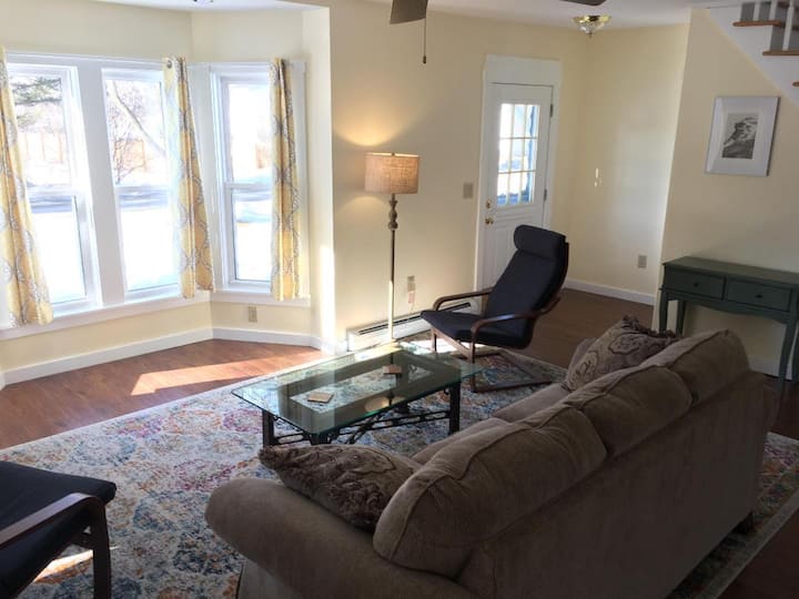 The Fox Hill House, Escape To The White Mountains - Franconia, NH