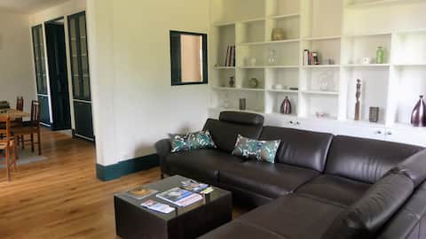 Top Airbnb: On the island: an enchanting place to "pause" à Nièvre