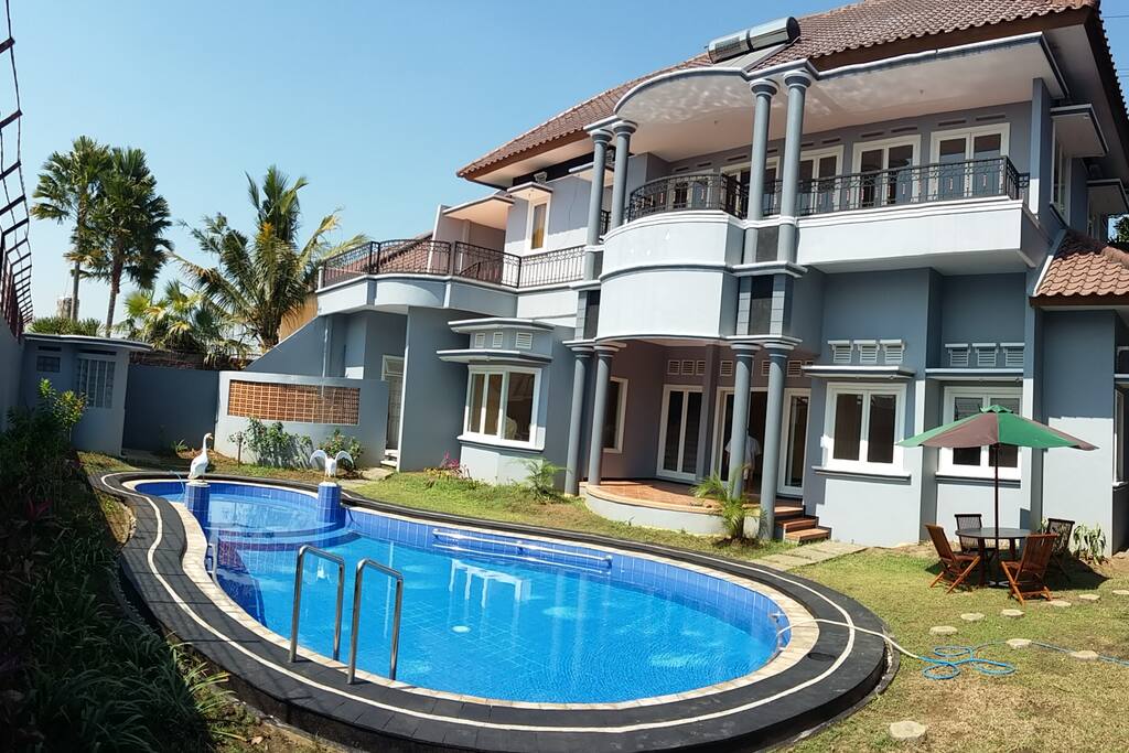 private pool