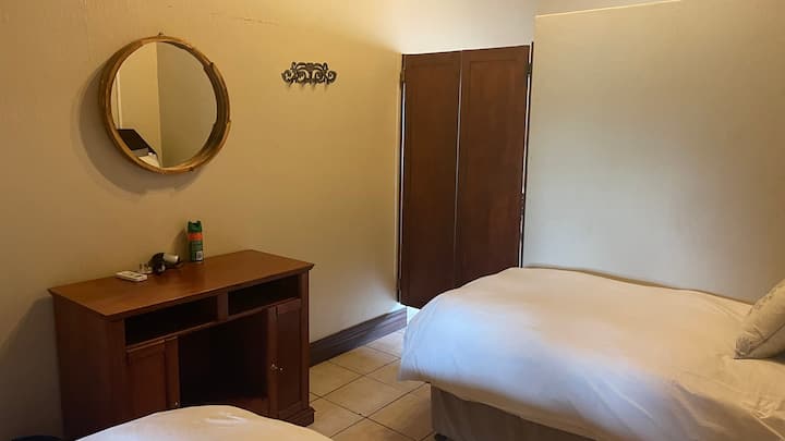 غرفة نوم صغيرة (2)