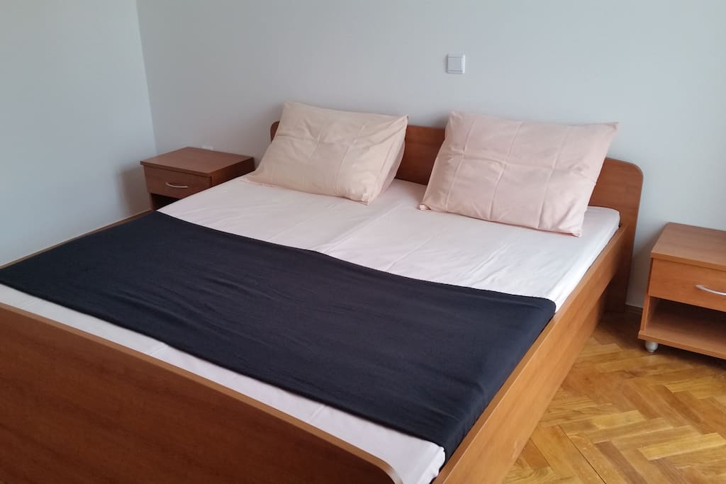 Bedroom with double bed