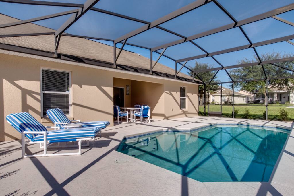 Private Pool with luxury padded pool furniture