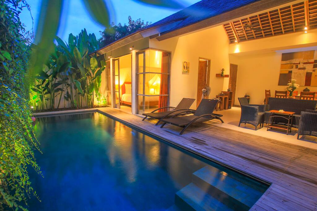 The Two Bedroom Villa By the night