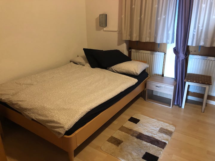 ห้องนอน 2 (Bedroom 2)