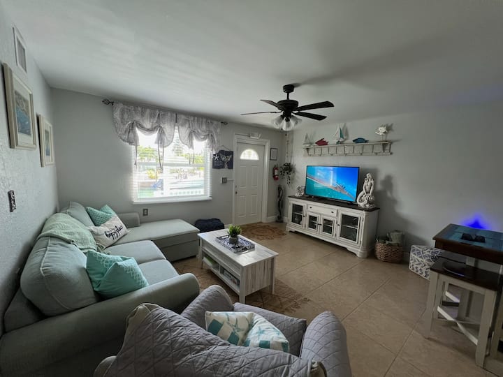 Little Venice In Marathon (In The Beautiful Keys) - Marathon, FL